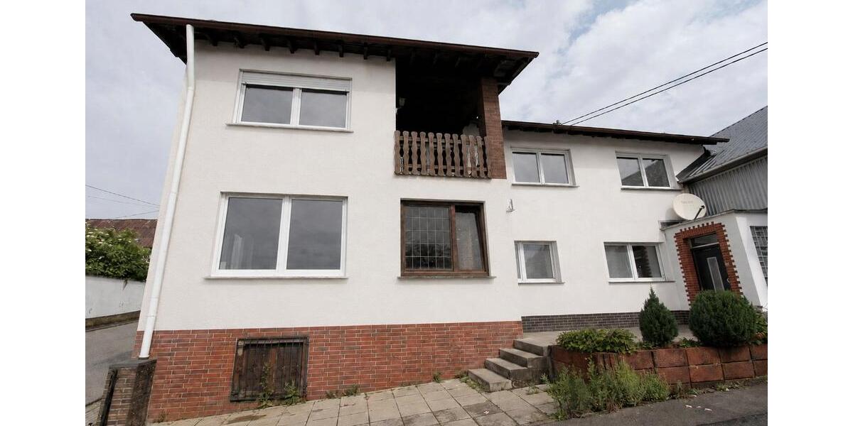 Einfamilienhaus Mehren - 7 Zimmer, 223 m&sup2;, 190.000&euro; | Angebot:26837980