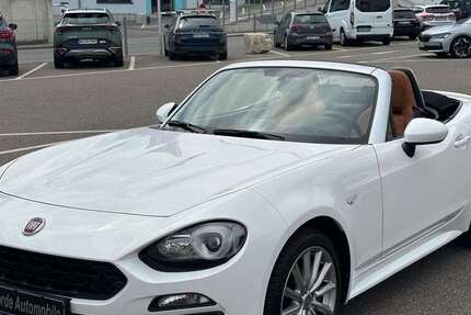Fiat 124 Spider 87.643 km 16.780 &euro; Sinsheim 74889