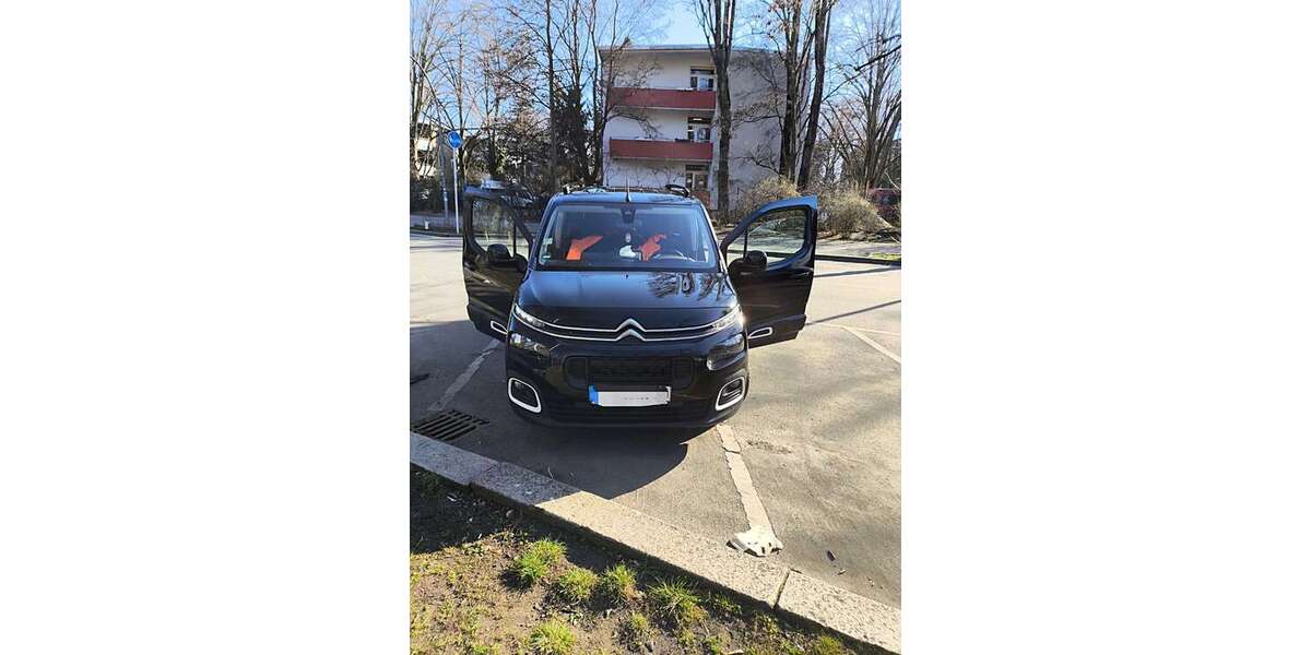 Citroen Berlingo 138.700 km 11.900 &euro; Berlin 10999