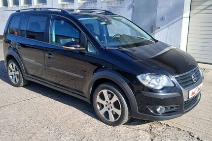 VW Touran 189.132 km 8.999 &euro; Broderstorf 18184