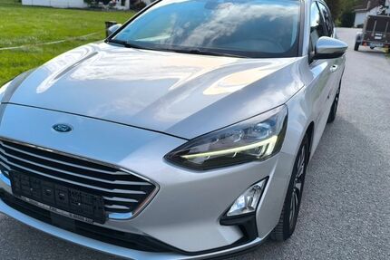 Ford Focus 123.511 km 9.999 &euro; Pähl 82396