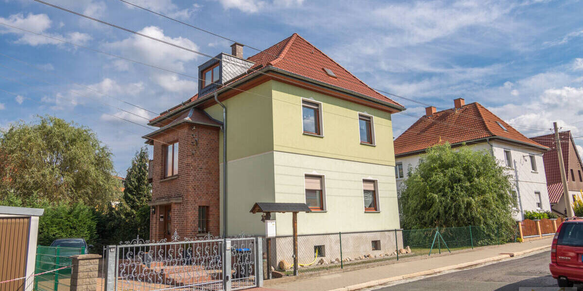 Mehrfamilienhaus, Wohnhaus Rudolstadt Cumbach - 7 Zimmer, 158 m&sup2;, 390.000&euro; | Angebot:25996451