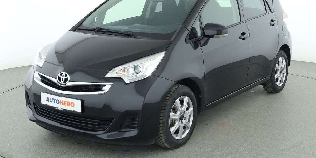 Toyota Verso-S 69.497 km 10.360 &euro; Berlin 14059