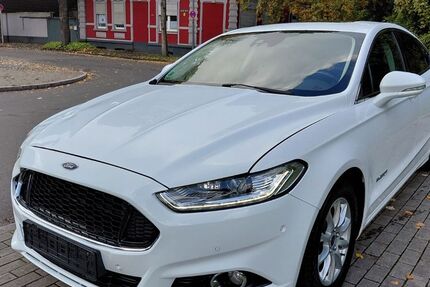 Ford Mondeo 149.000 km 7.999 € Gelsenkirchen 45889