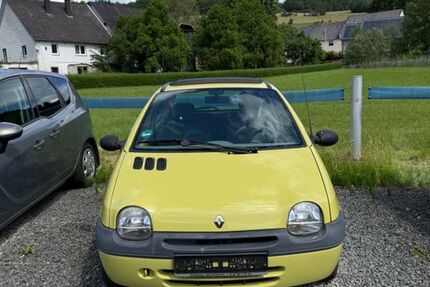 Renault Twingo 88.500 km 2.890 &euro; Niederbrombach 55767