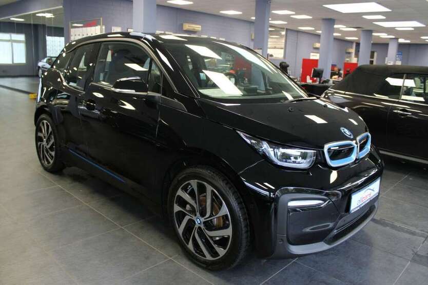 i3