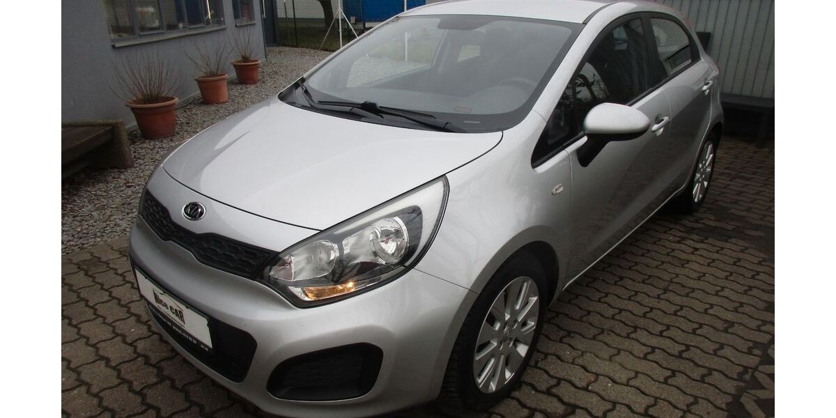 Kia Rio 141.200 km 4.399 &euro; Neustadt an der Weinstrasse 67433