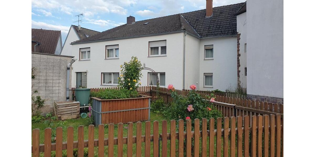 Einfamilienhaus Brakel - 12 Zimmer, 283 m&sup2;, 140.000&euro; | Angebot:27094083