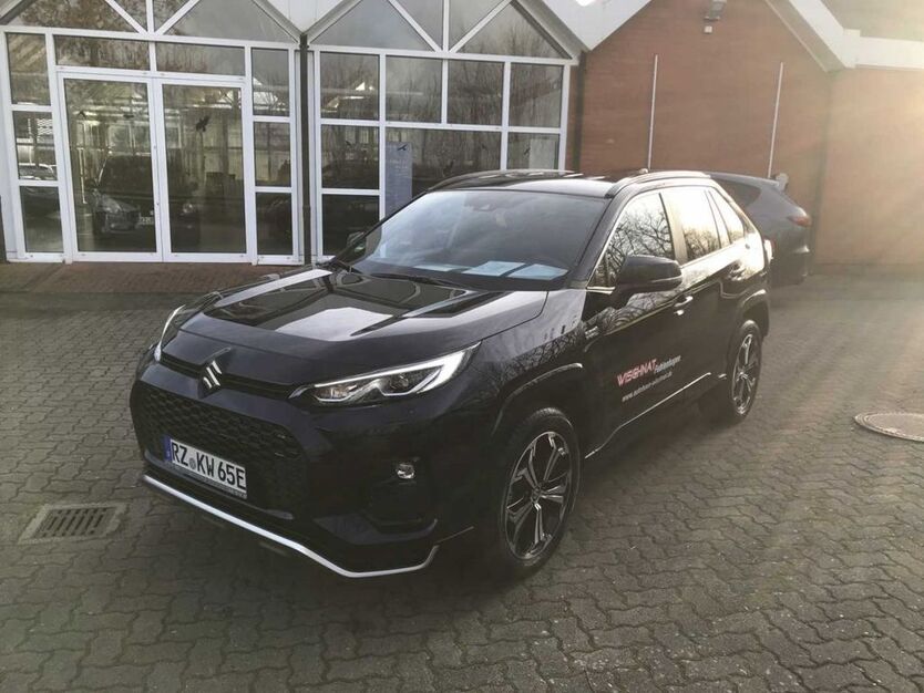Suzuki Across 28.990 km 36.890 € Fuhlenhagen 21493