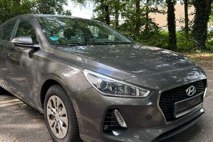 Hyundai i30 139.490 km 8.990 &euro; Mönchengladbach 41068