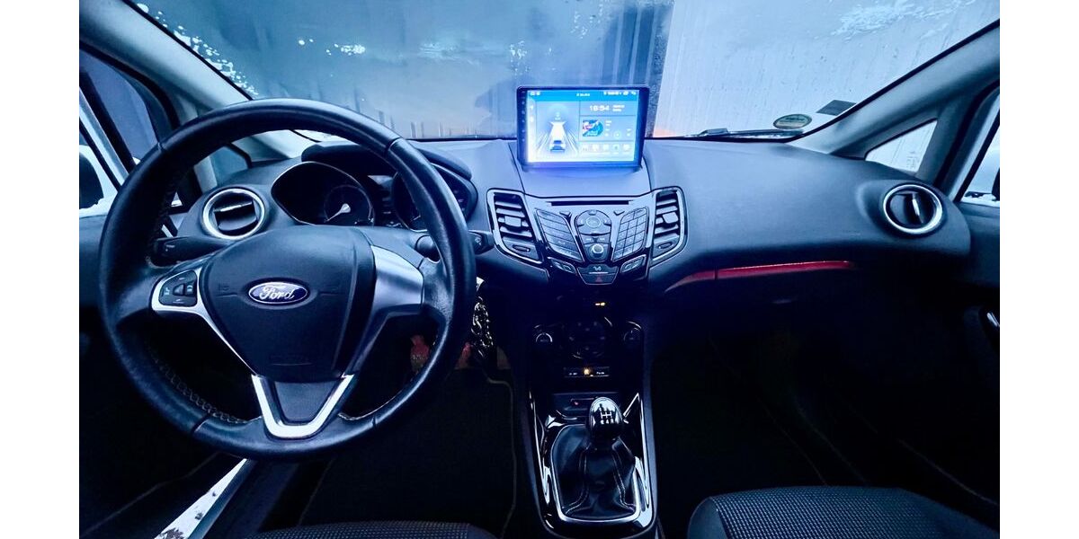 Ford Fiesta 90.970 km 8.100 &euro; Oldenburg 26131