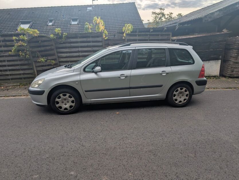 Peugeot 307 220.000 km 1.249 € Höchst 64739