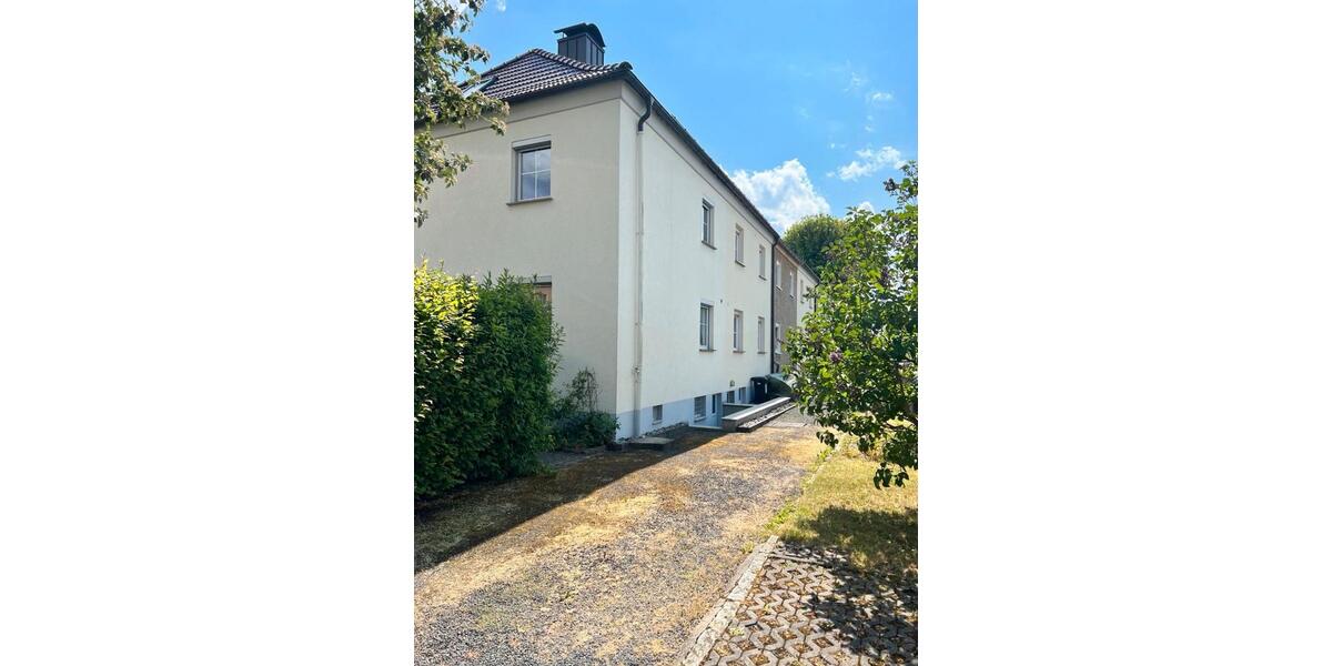 Reihenhaus Sonneberg - 5 Zimmer, 110 m&sup2;, 1.000&euro; | Angebot:24754381