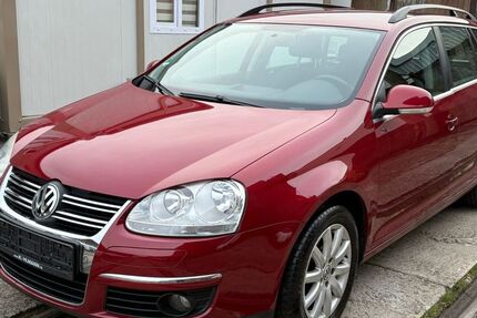 VW Golf 124.000 km 5.490 &euro; Hattingen 45525