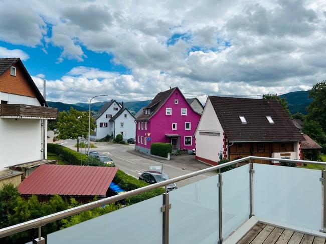 Etagenwohnung Kirchzarten - 6 Zimmer, 117 m&sup2;, 2.500&euro; | Angebot:26588065