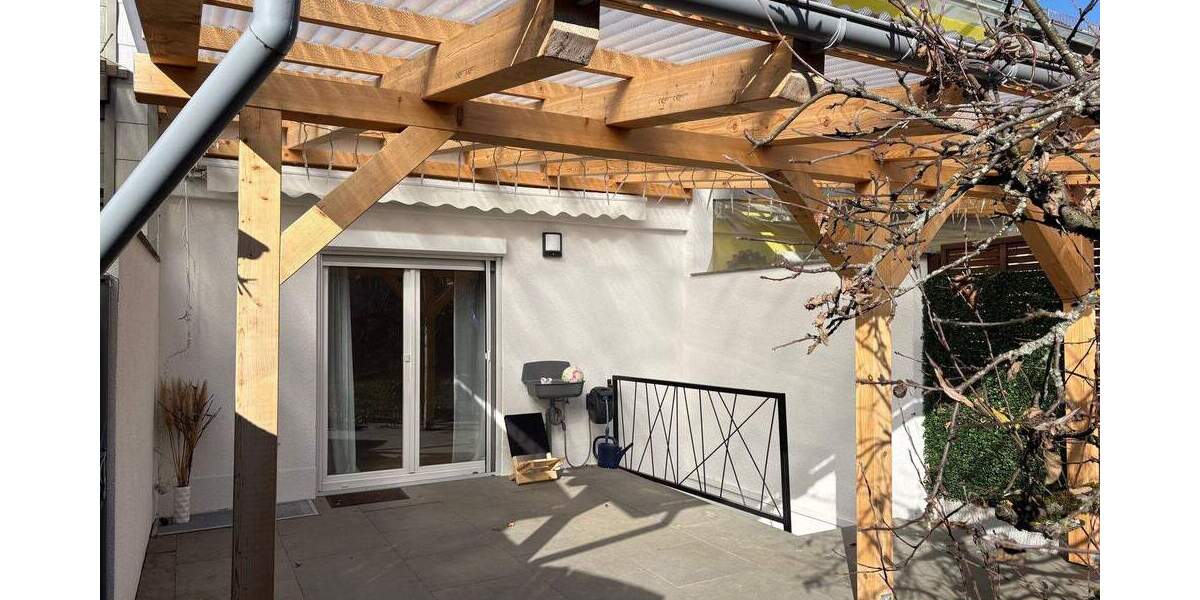 Reihenmittelhaus Reutlingen Burgholz - 6 Zimmer, 85 m&sup2;, 329.000&euro; | Angebot:24815424