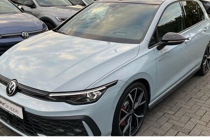 VW Golf 15.790 km 42.880 € Koblenz 56076