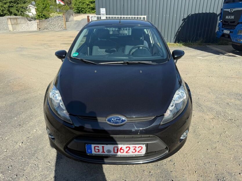 Ford Fiesta 54.034 km 5.300 € Hungen 35410