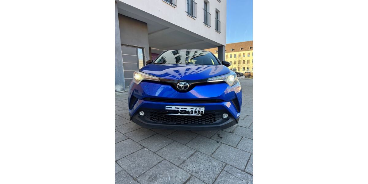 Toyota C-HR 269.000 km 10.500 &euro; München 81735