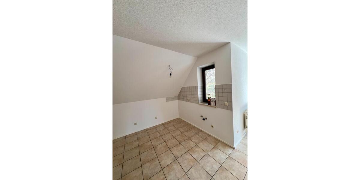 Dachgeschoßwohnung Landau an der Isar - 2 Zimmer, 61 m&sup2;, 480&euro; | Angebot:26341405