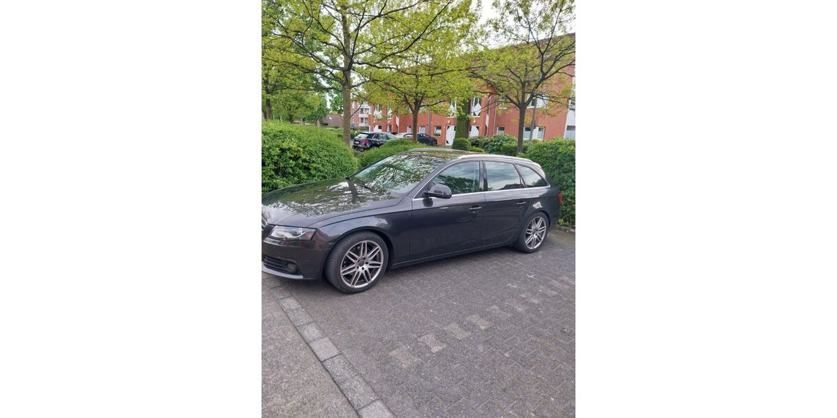 Audi A4 200.000 km 3.000 &euro; Paderborn 33100