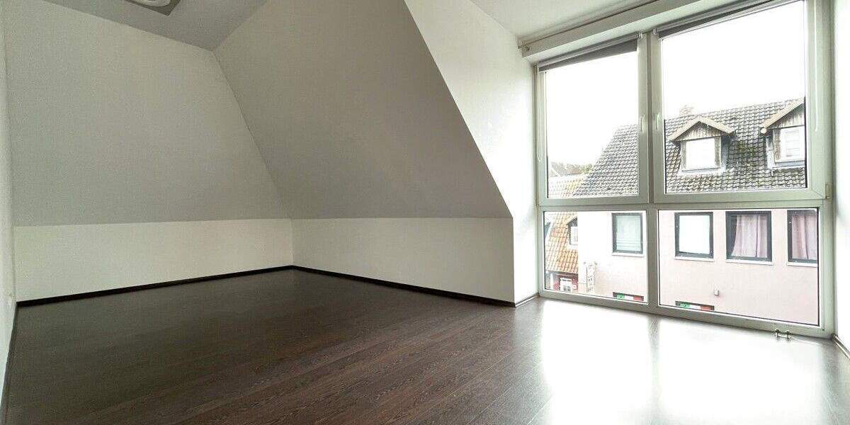 Gewerbeobjekt Wedel - 6 Zimmer, 150 m&sup2;, 390.000&euro; | Angebot:23976726