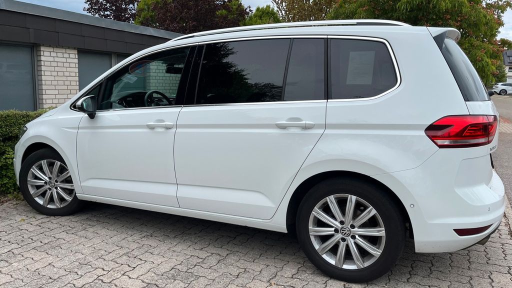 VW Touran 65.000 km 21.000 &euro; Friolzheim 71292