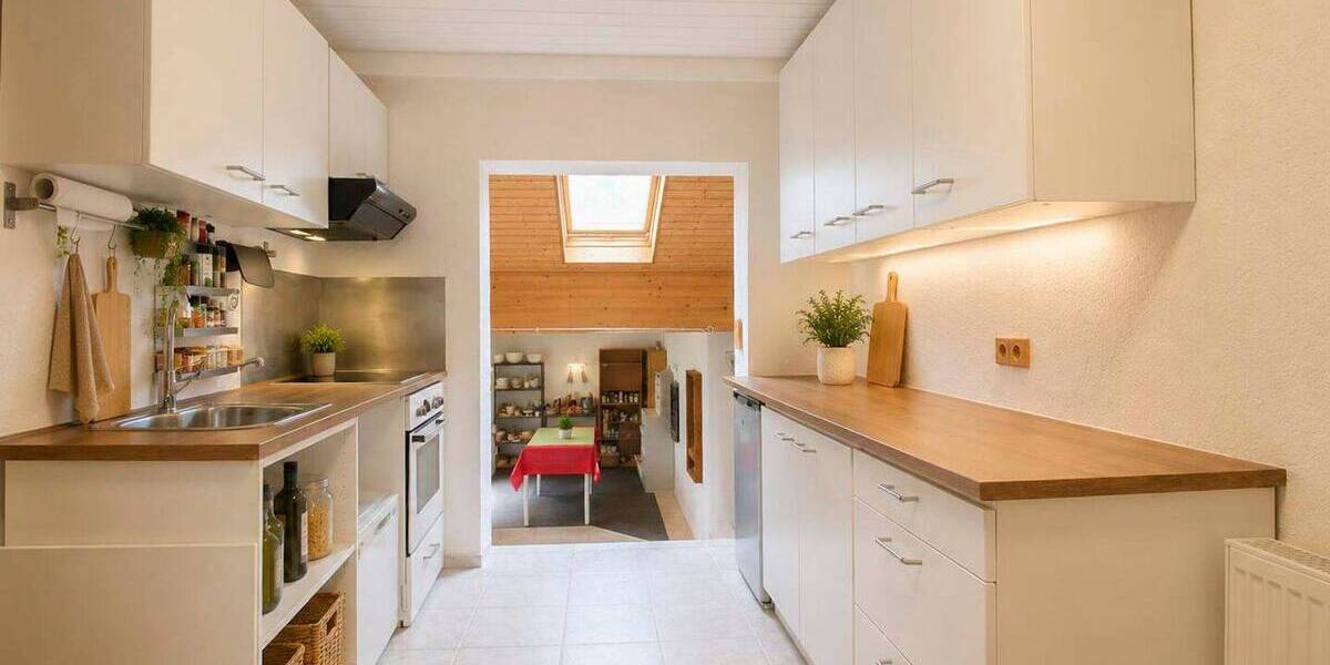 Etagenwohnung Gernsheim - 5 Zimmer, 110 m&sup2;, 320.000&euro; | Angebot:26879691