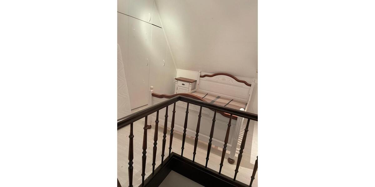 Zur Miete: idyllisches Fachwerkhaus, 80qm Wohnfläche, 1200 € kalt 4 zimmer