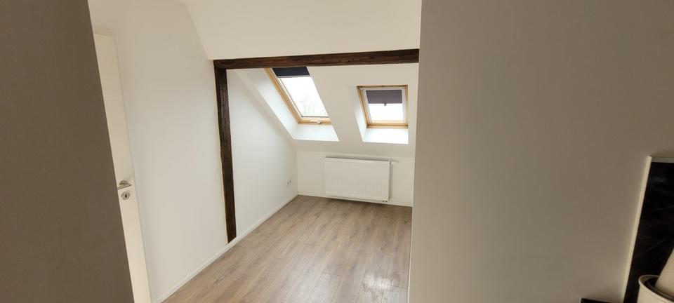 2,5 Zimmer DG Atelierwohnung 2.5 zimmer