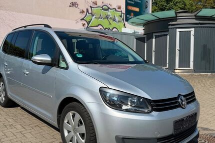 VW Touran 225.000 km 5.490 &euro; Magdeburg 39112