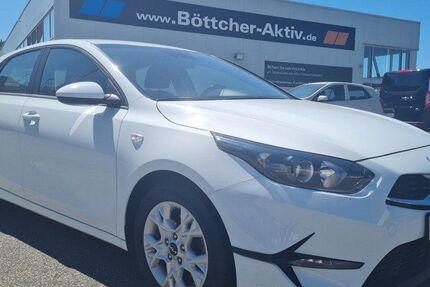 Kia ceed / Ceed 47.182 km 16.390 € Annaberg-Buchholz 09456