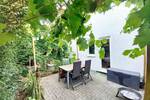 CITYHOUSE: Moderne Doppelhaushälfte mit großem Garten, Hobbyraum Souterrain, Keller, Terrasse
