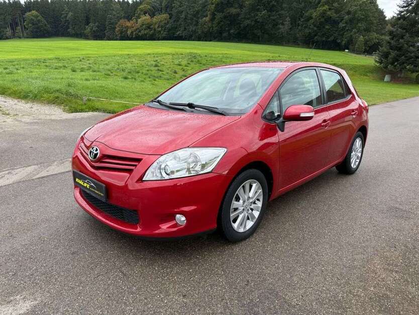 Toyota Auris 78.493 km 6.999 € Winterbach 89368