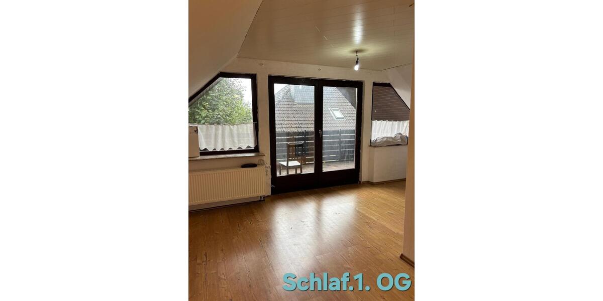 Großzügiges HausVilla ab Okt.2025 zu Vermieten. Kaltmiete 2160€ 8 zimmer