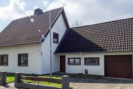 Haus Sundern Allendorf - 6 Zimmer, 165 m&sup2;, 219.000&euro; | Angebot:26499409