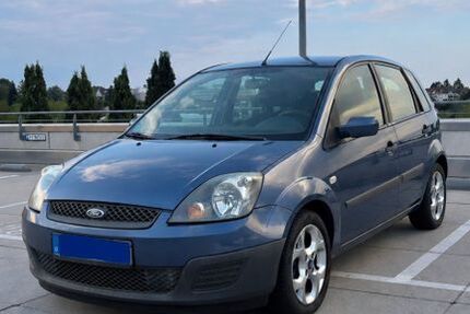Ford Fiesta 177.800 km 2.490 &euro; Solingen 42651