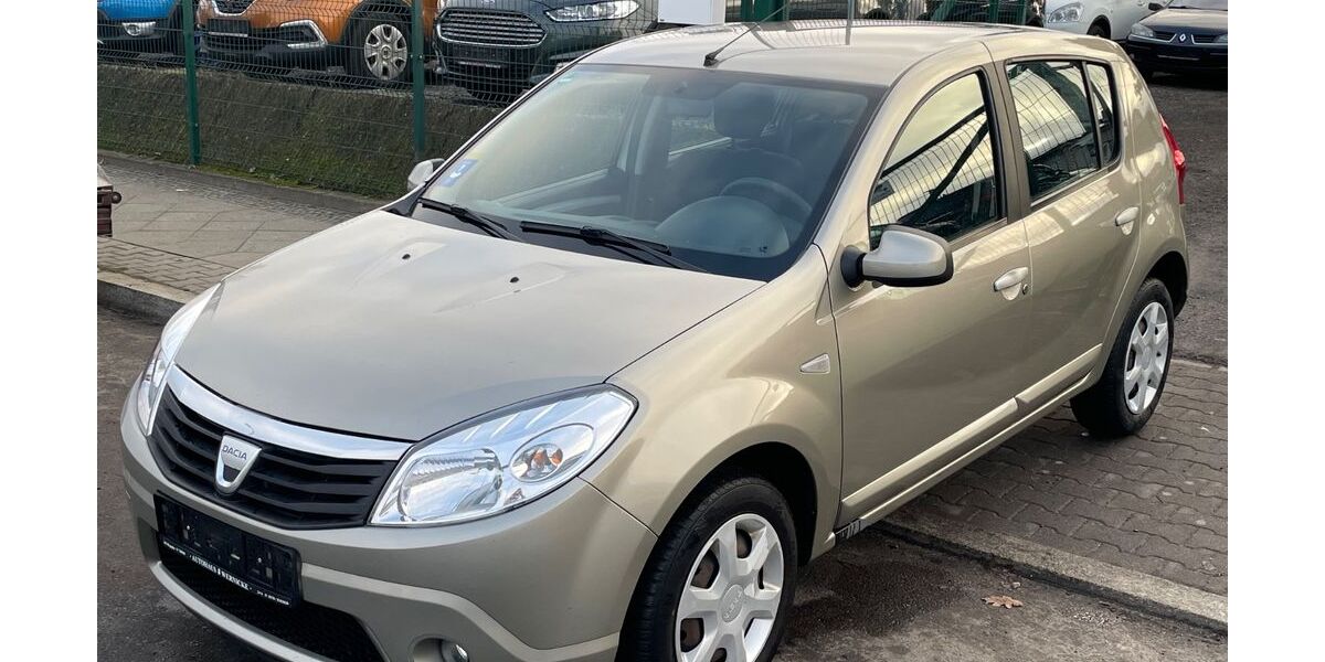 Dacia Sandero 159.000 km 1.999 &euro; Berlin 13597