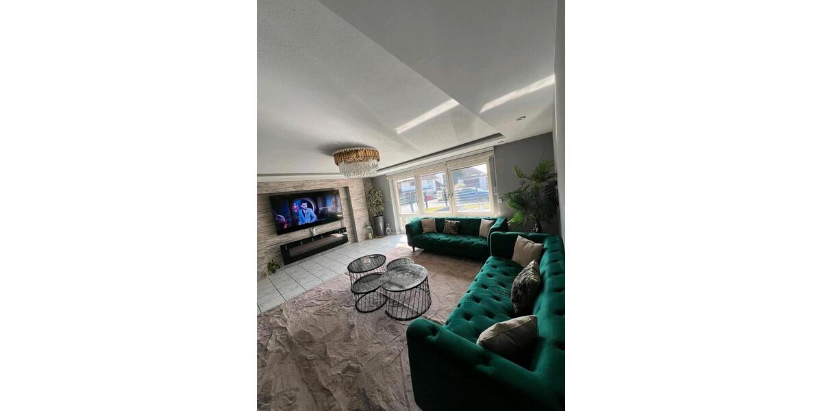 Doppelhaushälfte Weichs - 6 Zimmer, 160 m&sup2;, 3.600&euro; | Angebot:25414683