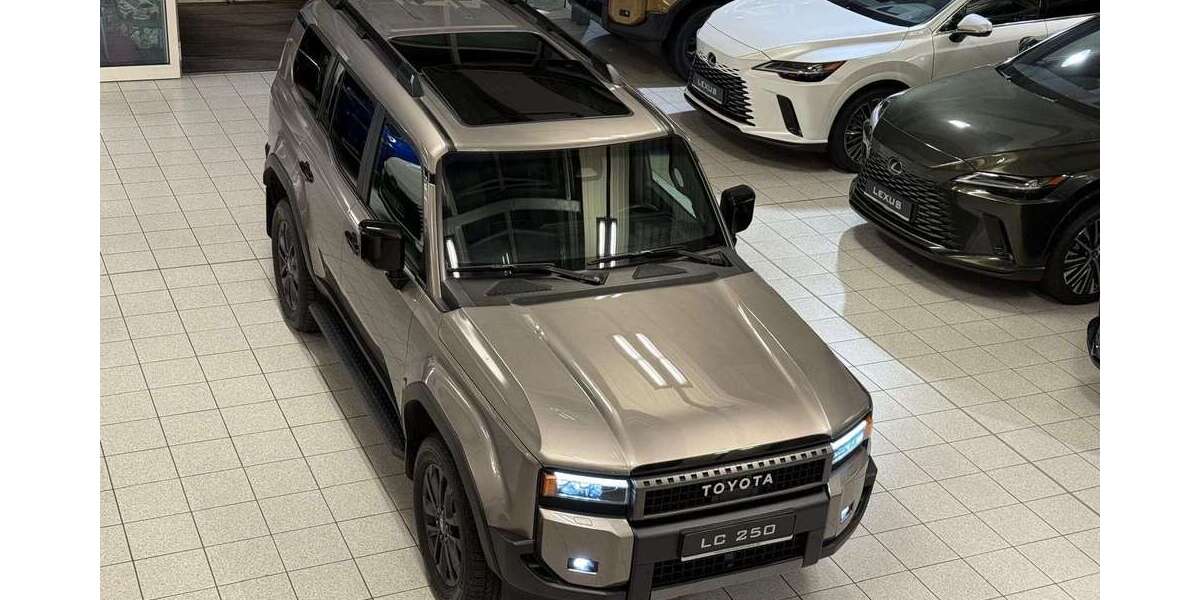 Toyota Land Cruiser 16.880 km 85.995 &euro; Poing bei München 85586