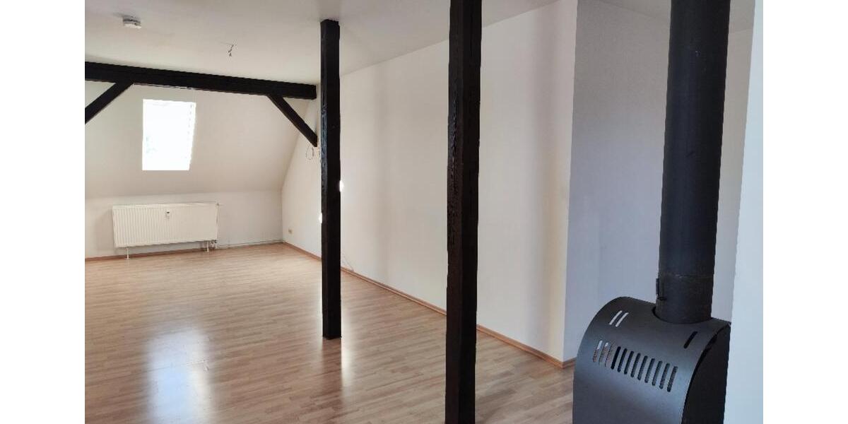 Dachgeschoßwohnung Welzow - 3 Zimmer, 125 m&sup2;, 450&euro; | Angebot:24430370