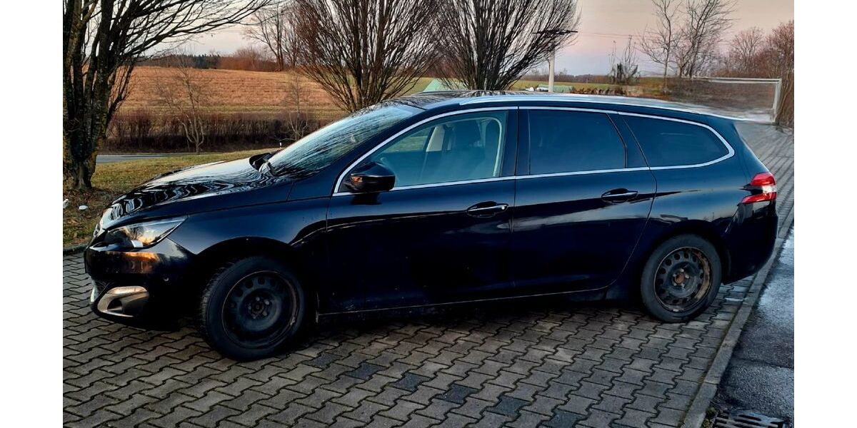 Peugeot 308 133.000 km 6.200 &euro; Göggingen 73571