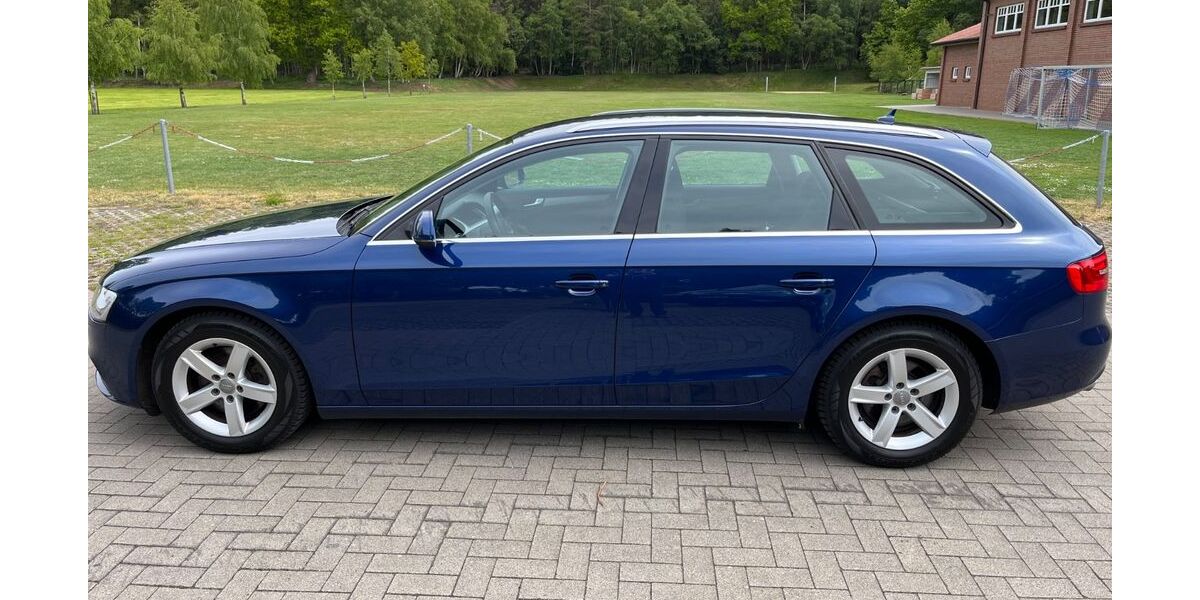 Audi A4 304.819 km 10.599 &euro; Hollnseth 21769