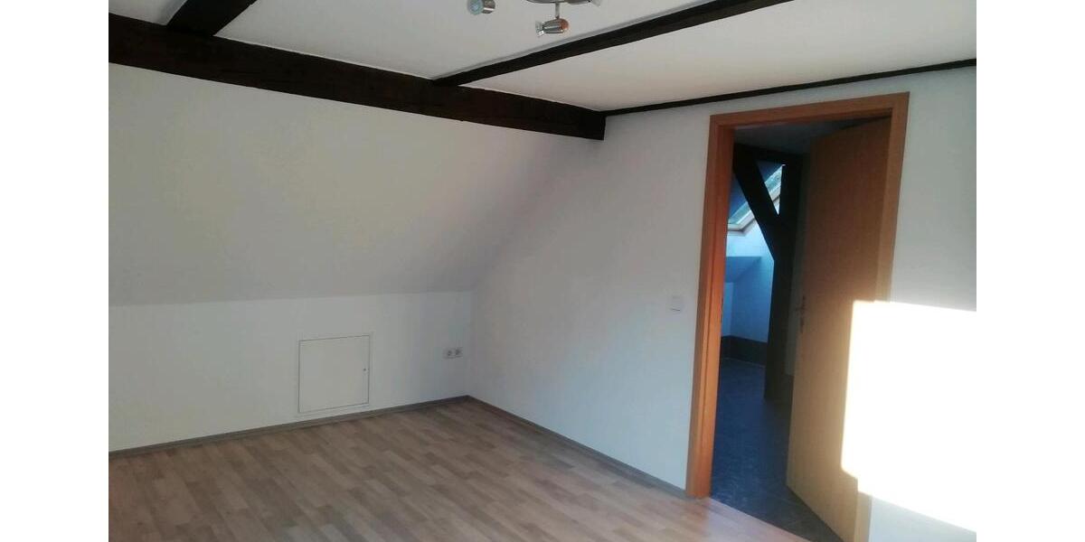 Dachgeschoßwohnung Milower Land - 2 Zimmer, 75 m&sup2;, 900&euro; | Angebot:13025697