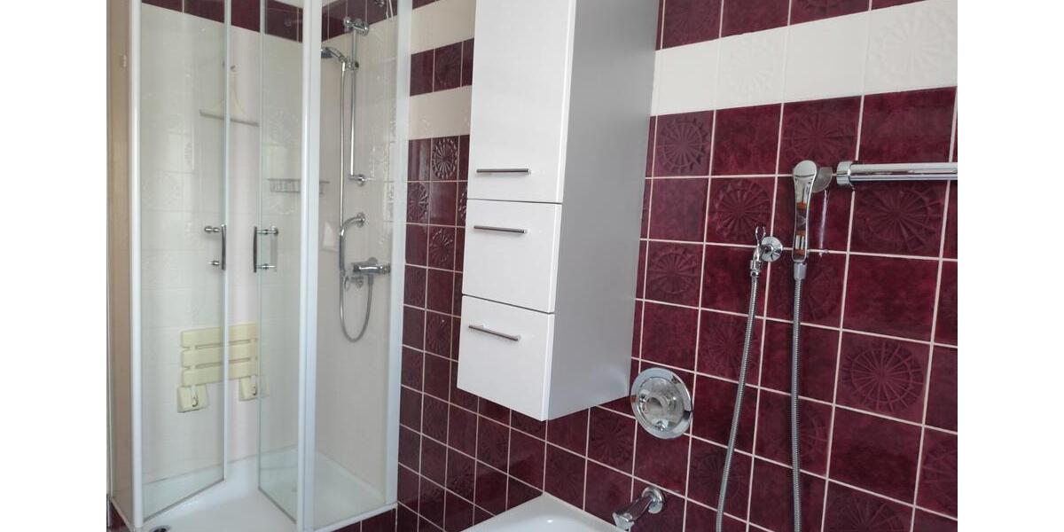 Einfamilienhaus Linden - 7 Zimmer, 200 m&sup2;, 650.000&euro; | Angebot:25883843