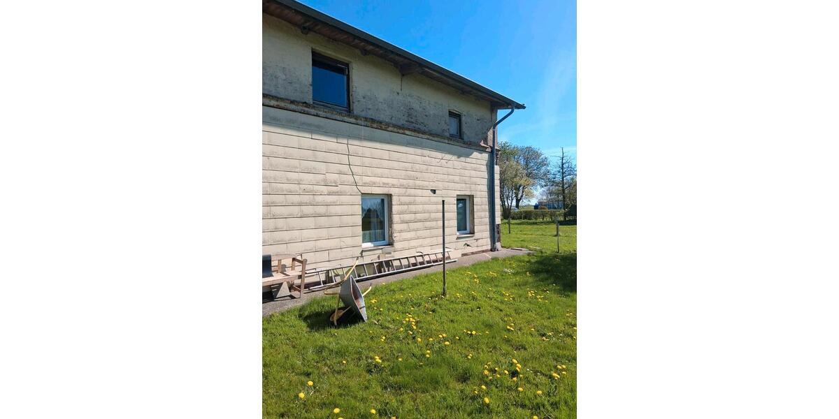 Einfamilienhaus Lunden - 11 Zimmer, 320 m&sup2;, 89.000&euro; | Angebot:26517490