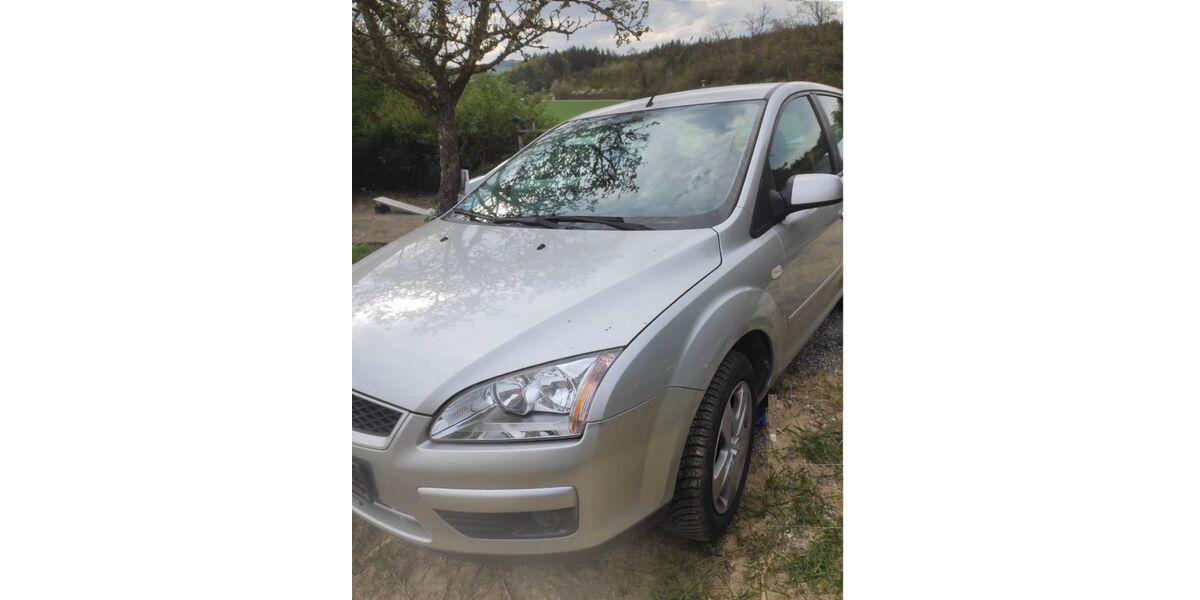 Ford Focus 122.920 km 2.300 &euro; SINGEN /Hegau /Bodensee 78224