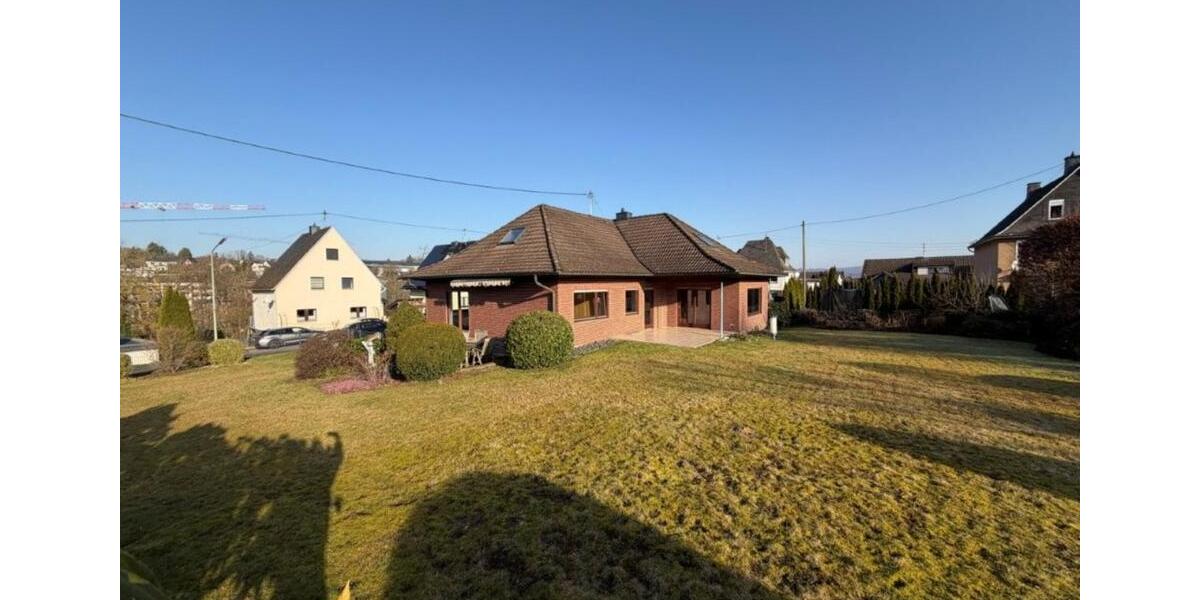 Einfamilienhaus Betzdorf - 8 Zimmer, 180 m&sup2;, 1.350&euro; | Angebot:25292930