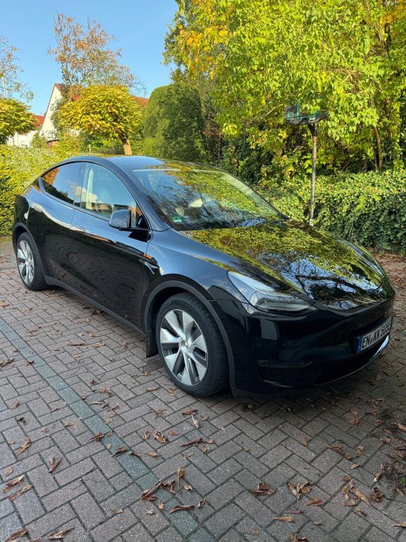 Tesla Model Y 33.314 km 43.920 € Sprockhövel 45549