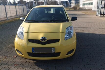 Toyota Yaris 131.000 km 1.750 € Günzburg 89312